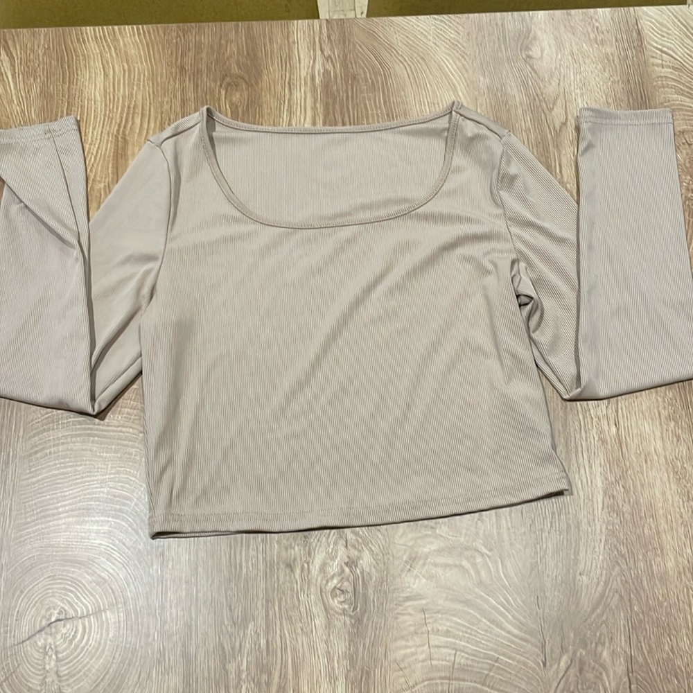 Light brown ribbed long sleeve tee